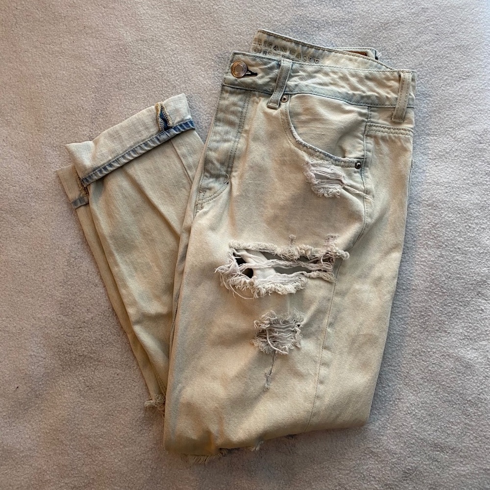 👖 DISTRESSED TOM GIRL JEANS 👖